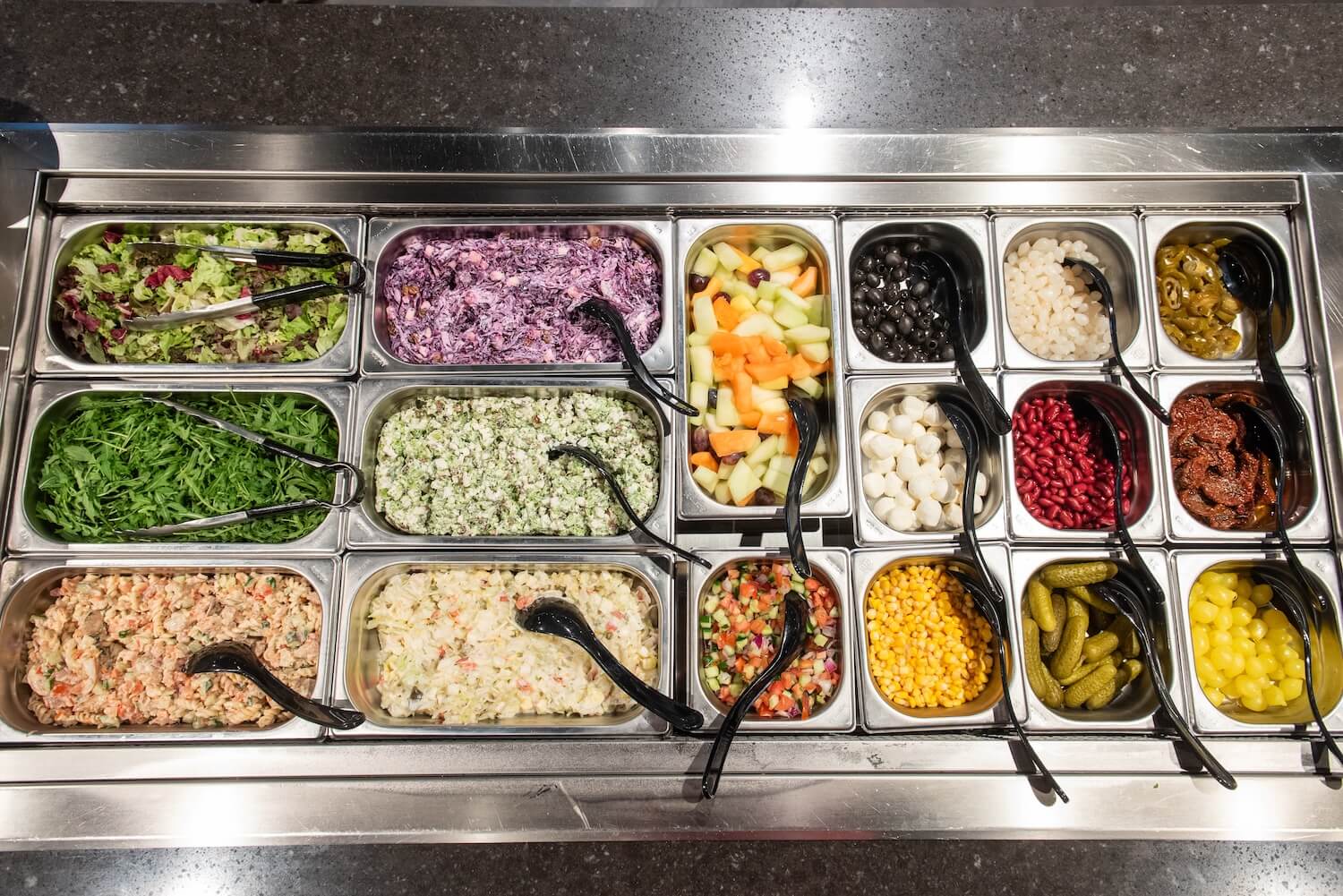 bedrijfscatering_salades