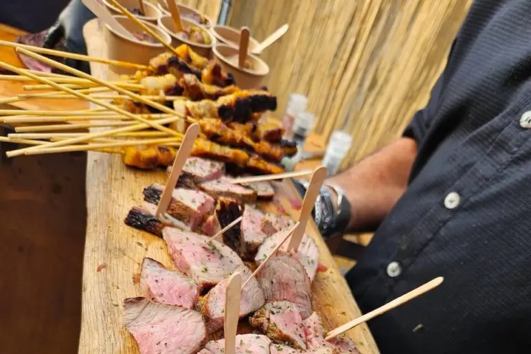 barbecue veenendaal, bbq vlees catering hapjes