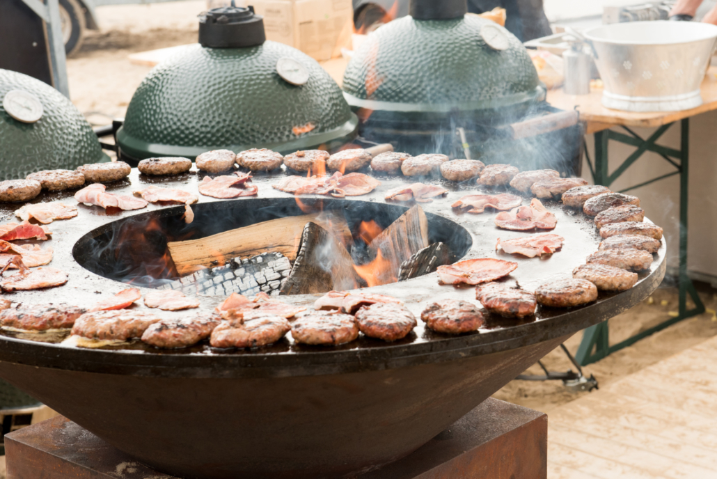 catering in Arnhem met green egg barbecue en luxe vlees gerechten