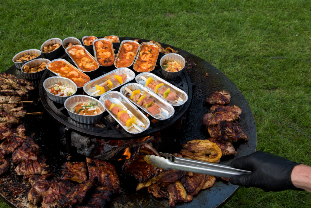 catering-stroe1 catering in stroe, ofyr bbq met luxe barbecuevlees