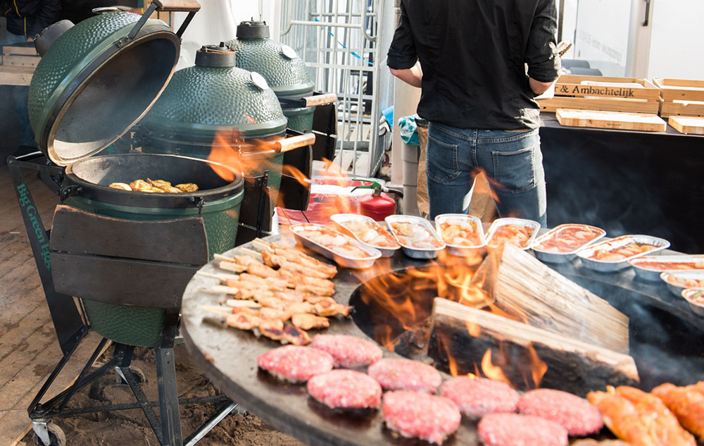 cateringbarneveld1 catering Barneveld met luxe bbq vlees op green egg